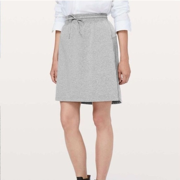 Lululemon Start Anew Skirt - Picture 4 of 11